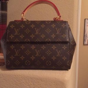 Louis Vuitton Cluny Monogram MM
